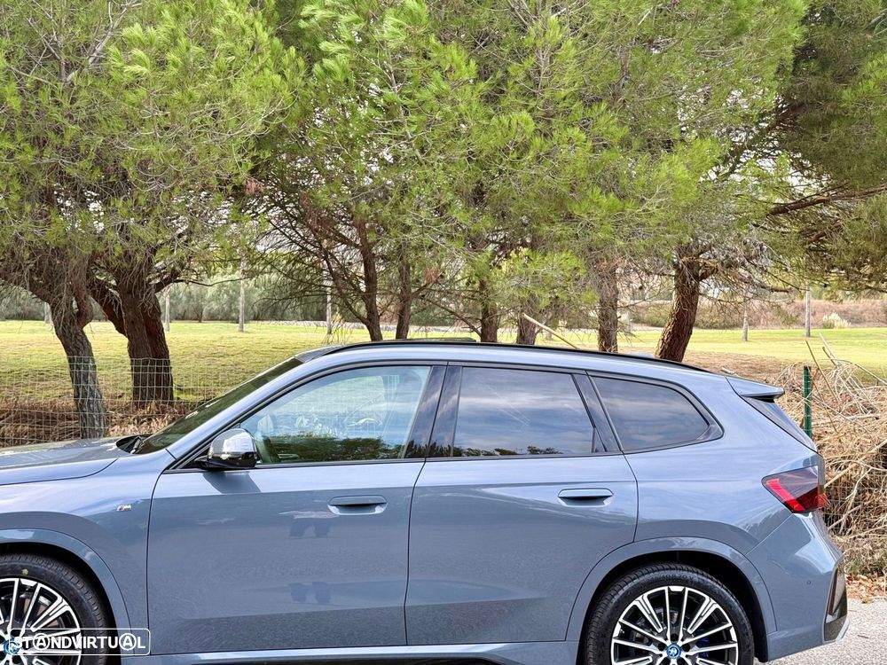 BMW iX1 eDrive20 Pack Desportivo M - 19