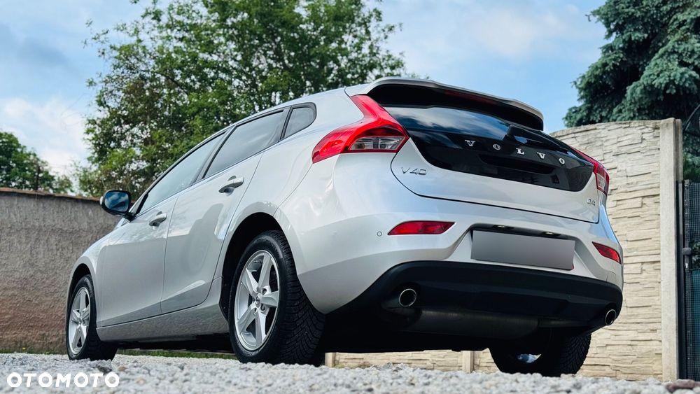 Volvo V40 D4 Inscription - 15