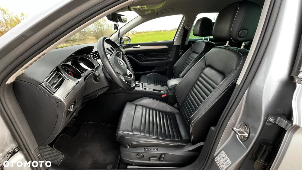 Volkswagen Passat Variant 1.5 TSI EVO Elegance DSG - 6
