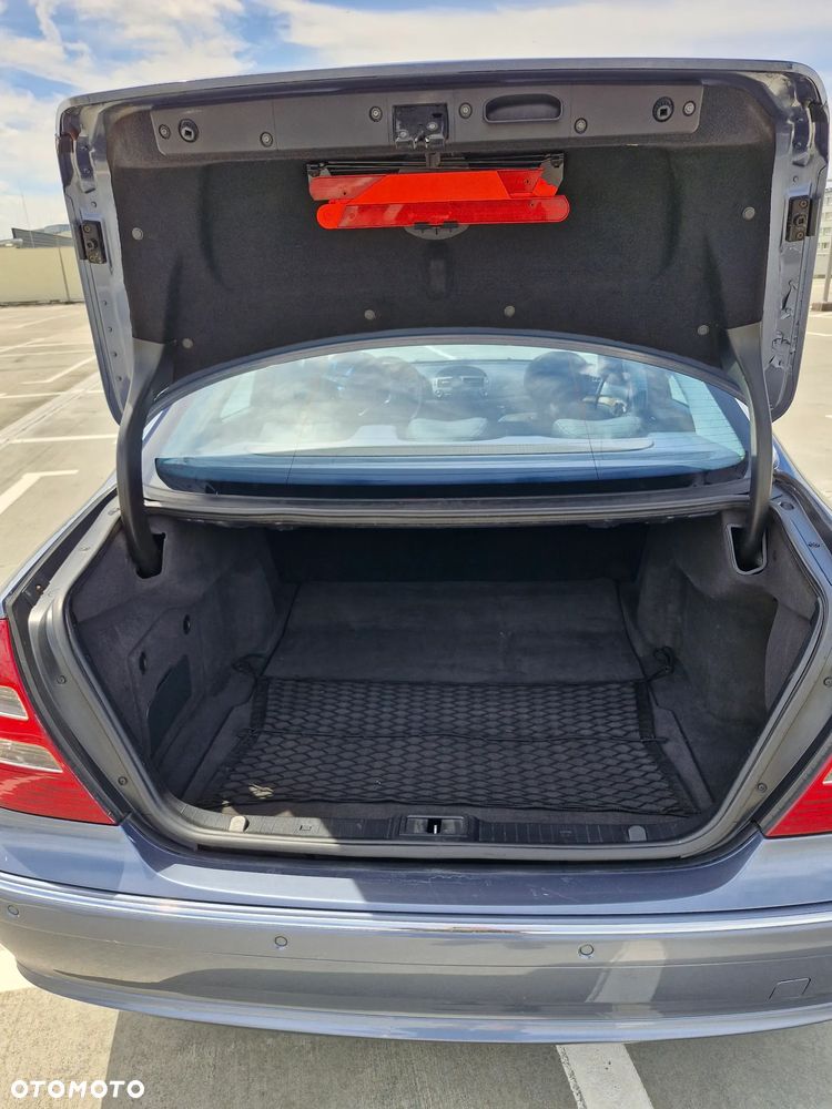 Mercedes-Benz Klasa E 500 Avantgarde - 15