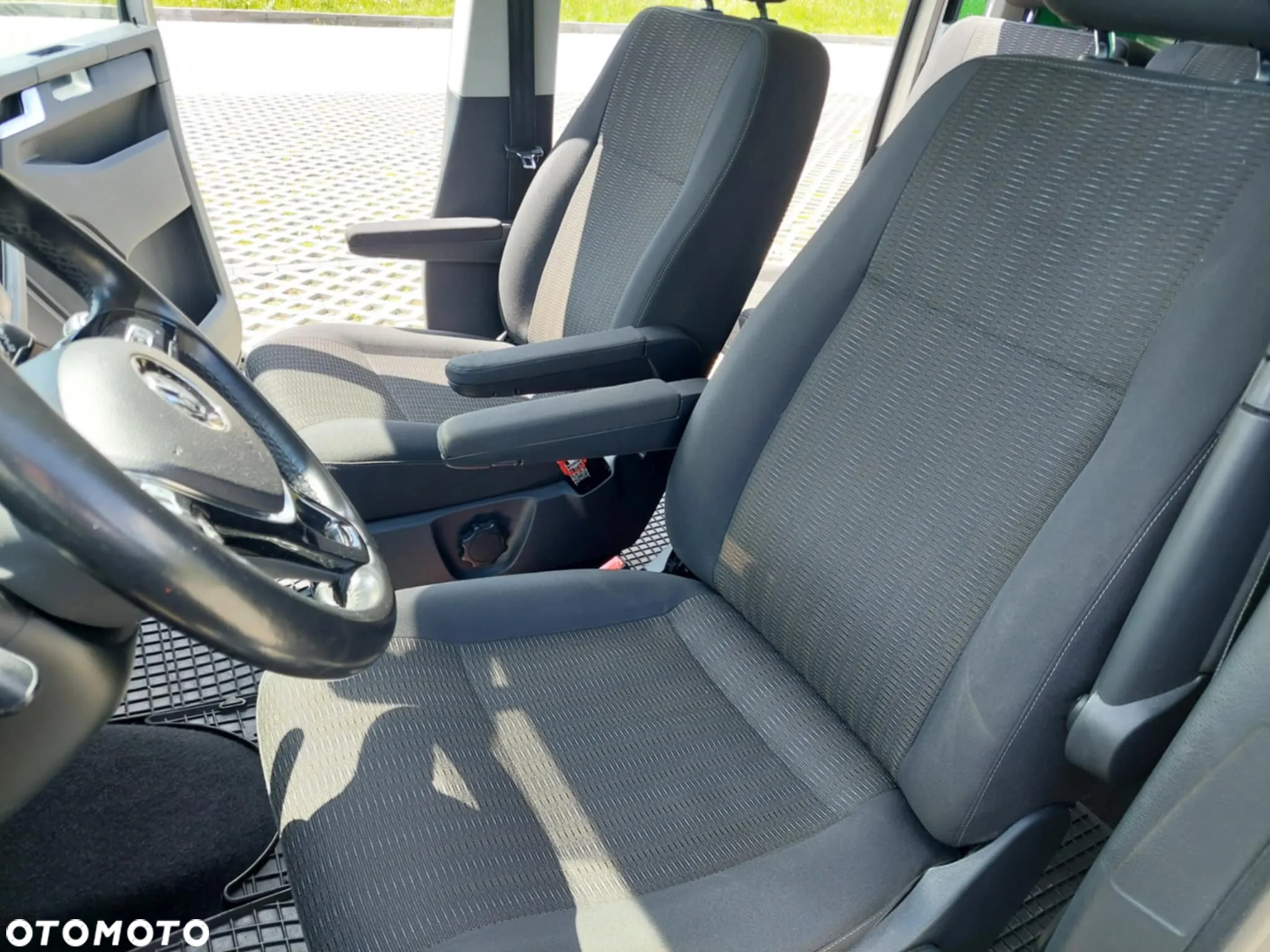 Volkswagen Caravelle 2.0 TDI L2 Comfortline 4Motion - 22