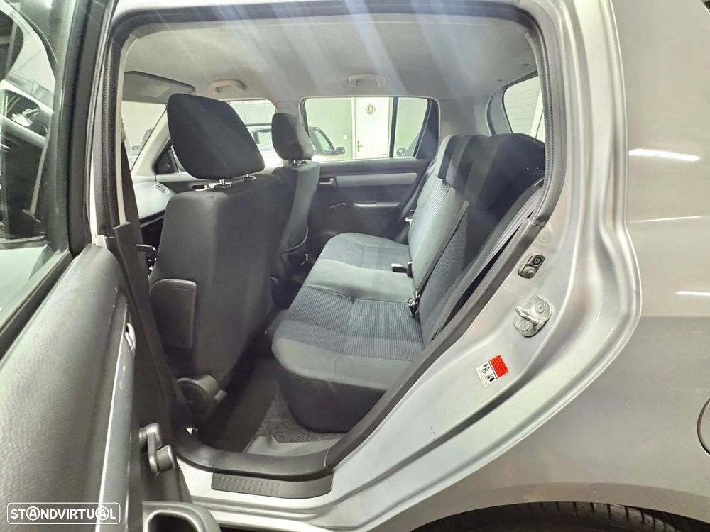 Suzuki Swift 1.3 DDiS Sport — fotografia 12