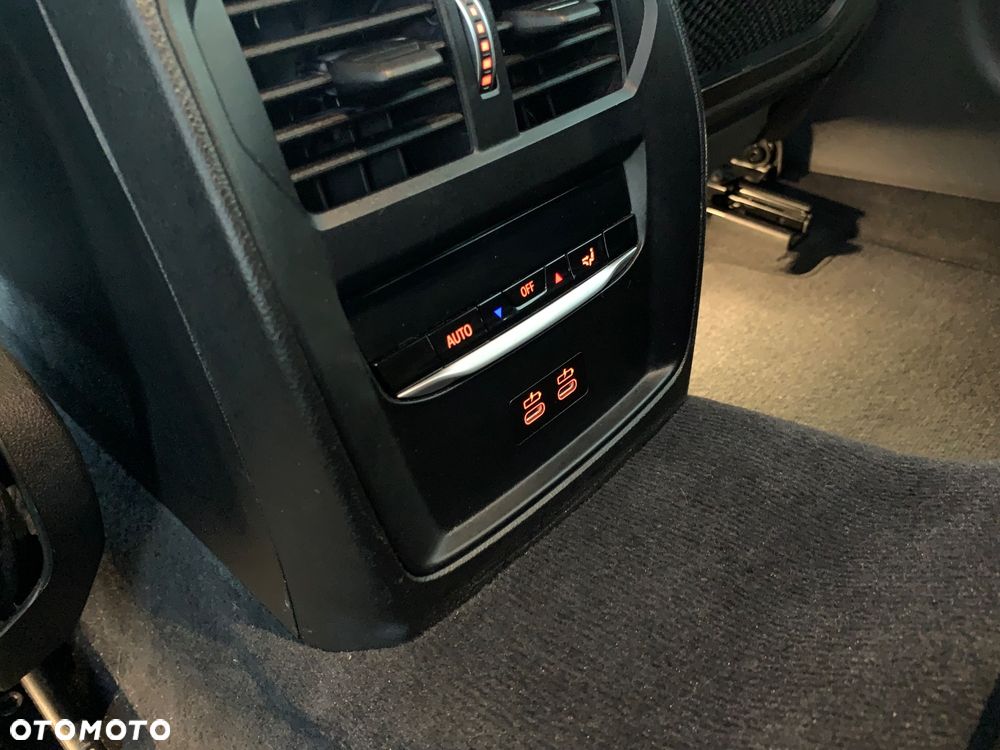BMW Seria 3 318d Sport Line Shadow - 18