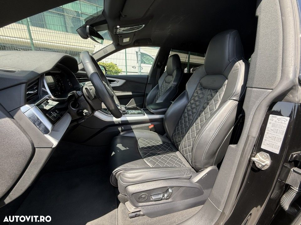 Audi Q8 60 TFSIe quattro tiptronic - 11