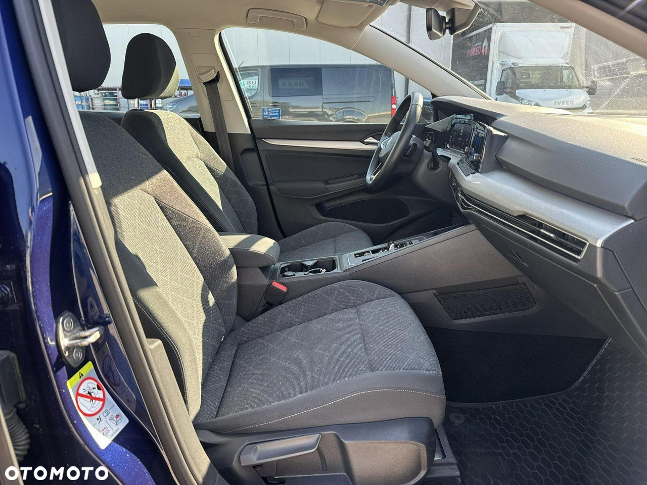 Volkswagen Golf - 20