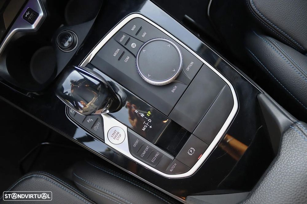 BMW 120 d Pack Desportivo M - 18