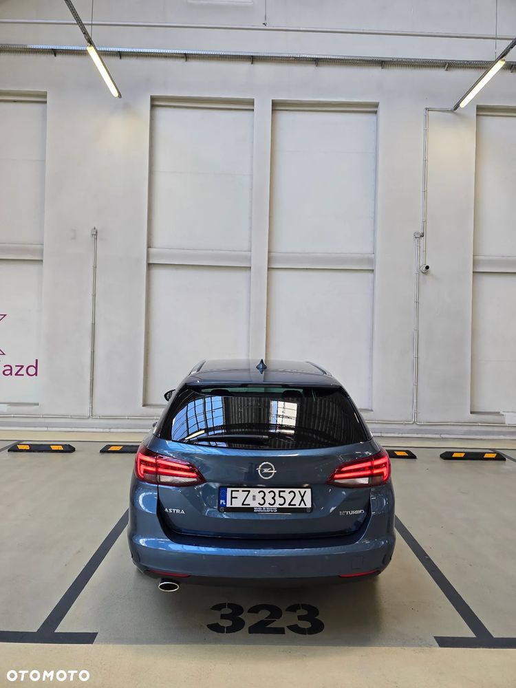 Opel Astra 1.6 CDTI Elite S&S - 18