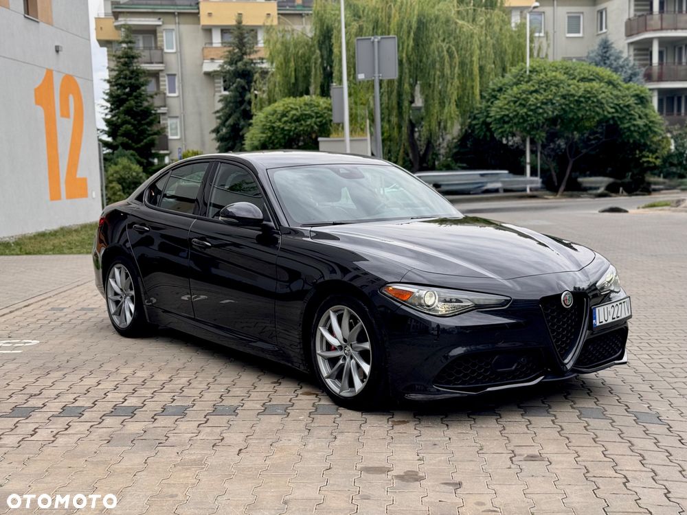 Alfa Romeo Giulia 2.0 Turbo 16V AT8 Veloce - 8