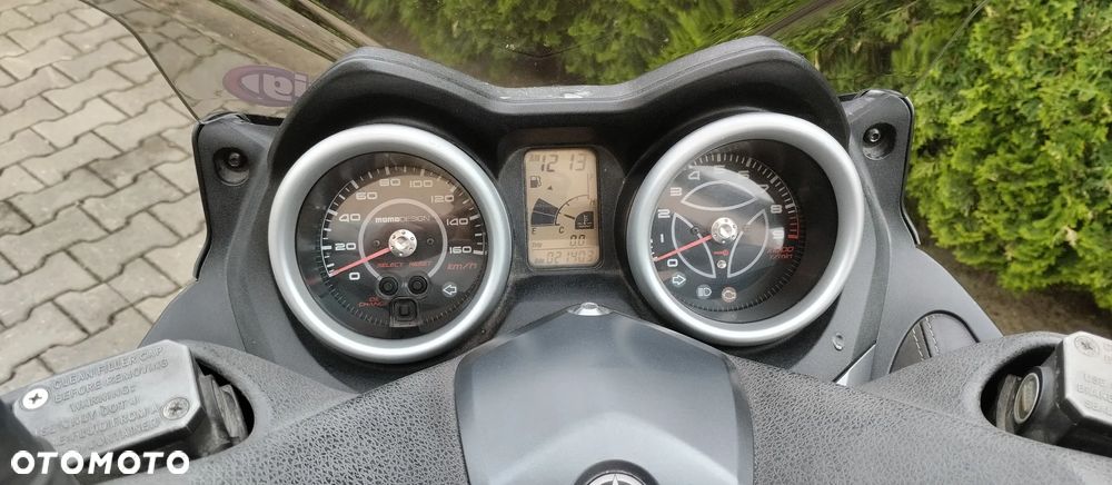 Yamaha X-max - 7