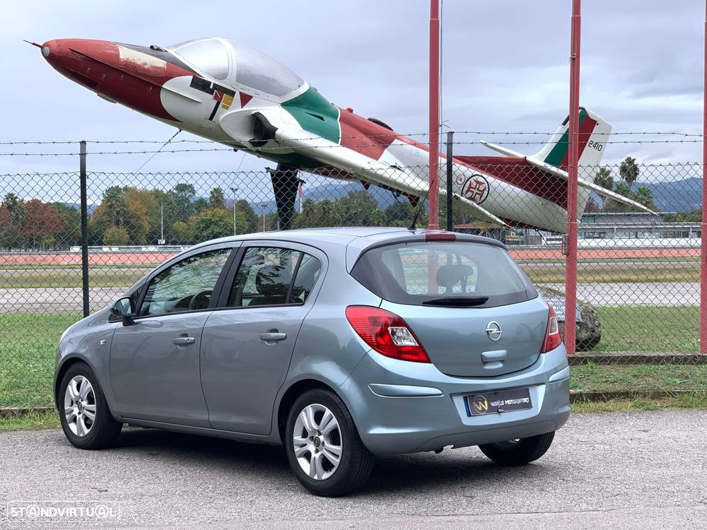 Opel Corsa 1.3 CDTi Enjoy - 25