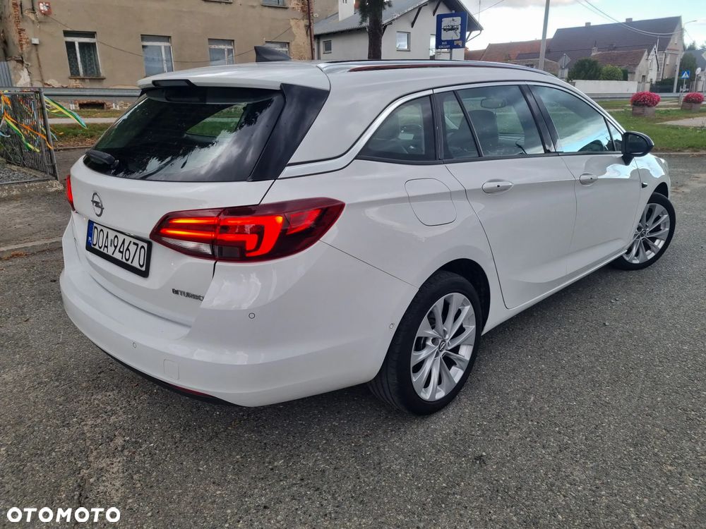 Opel Astra 1.6 BiTurbo D (CDTI) Start/Stop Innovation - 4