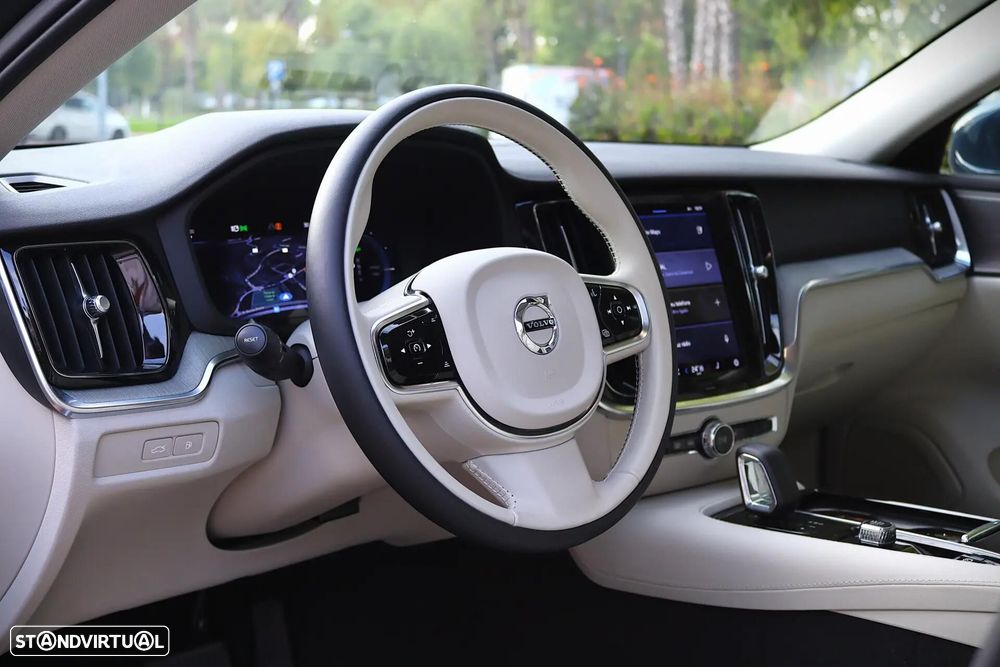 Volvo S60 2.0 T8 PHEV Plus Bright AWD - 19