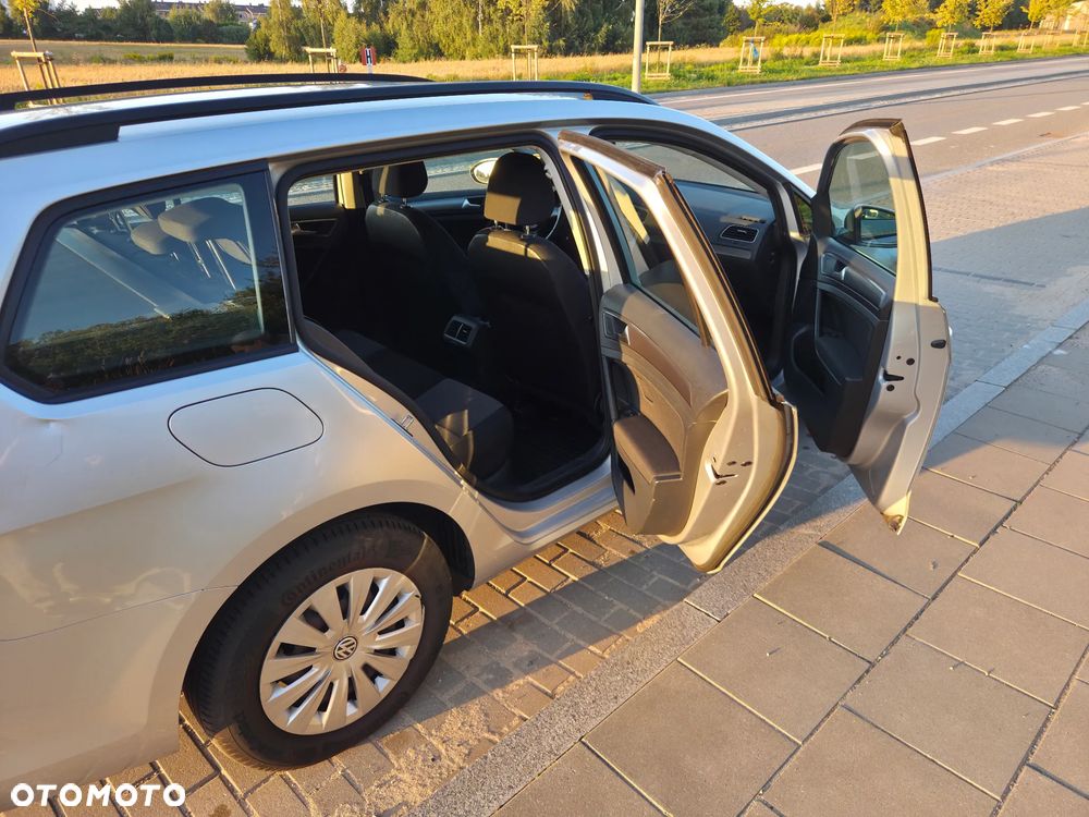 Volkswagen Golf 1.6 TDI BMT Comfortline - 4