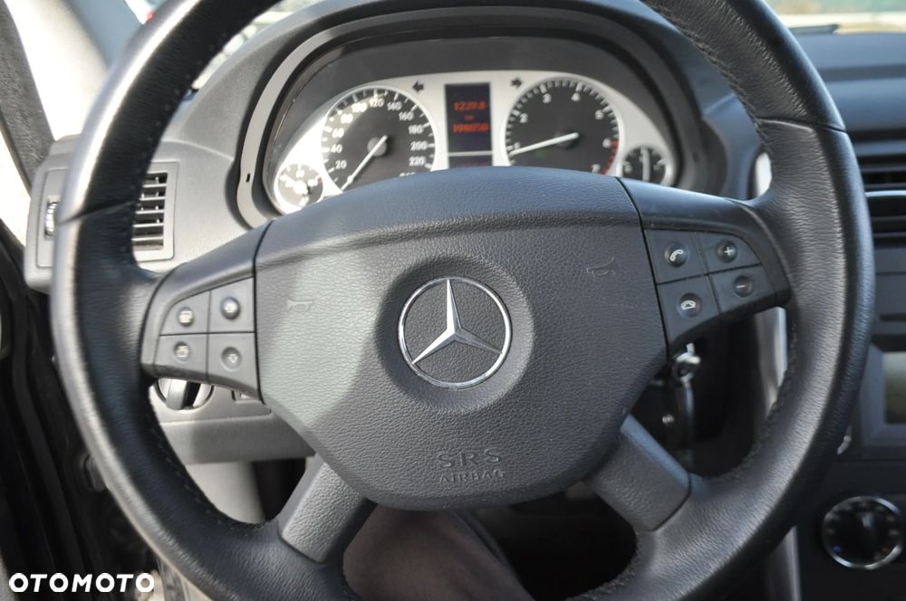 Mercedes-Benz Klasa B 160 BlueEFFICIENCY SPORT EDITION - 16