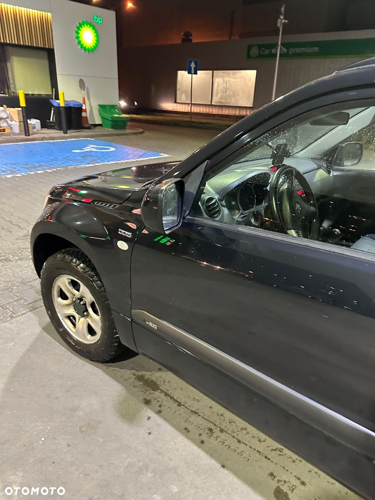 Suzuki Grand Vitara 1.9 DDiS Comfort - 12