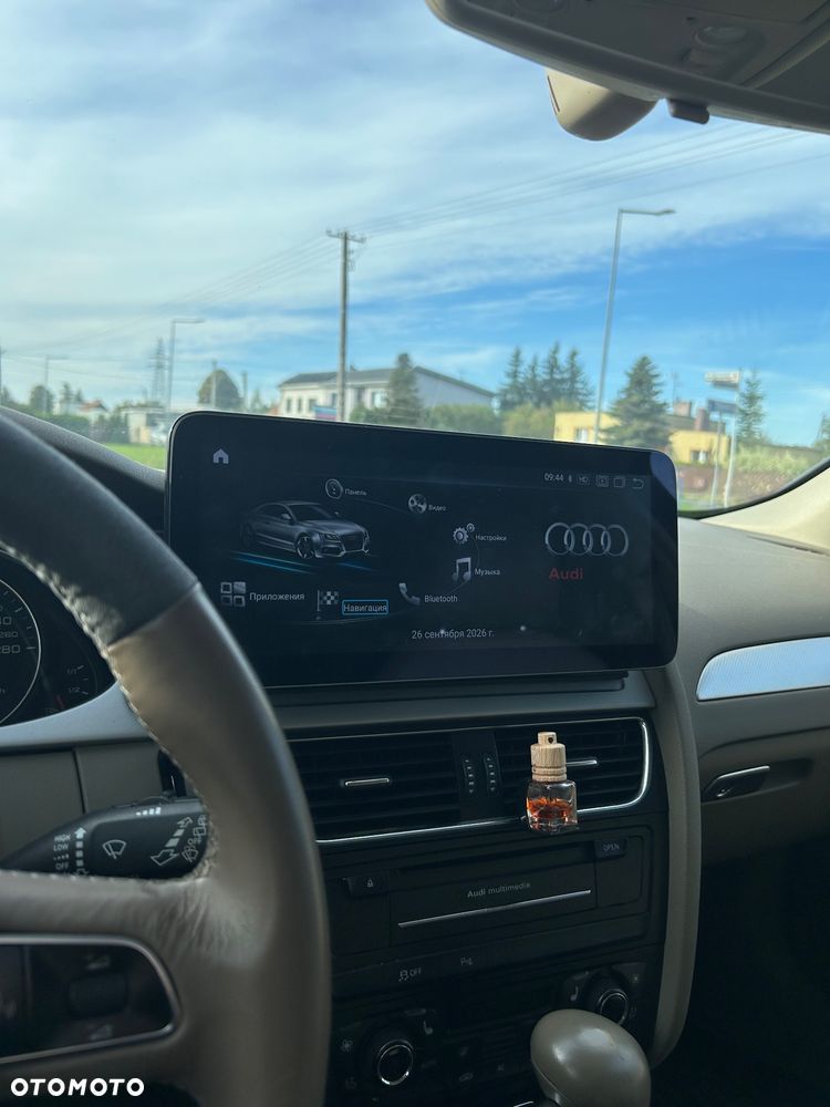 Audi A4 Avant - 6
