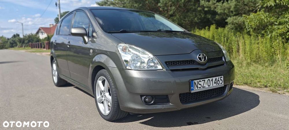 Toyota Corolla Verso - 5