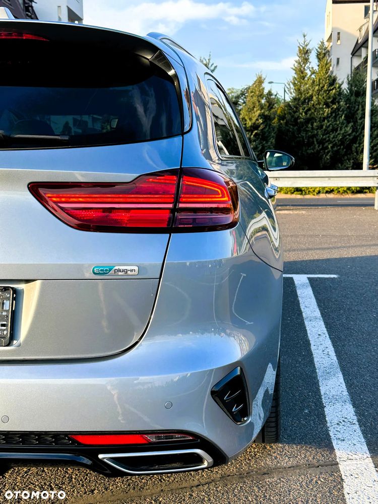 Kia Ceed 1.6 GDI DCT OPF Platinum Edition - 31