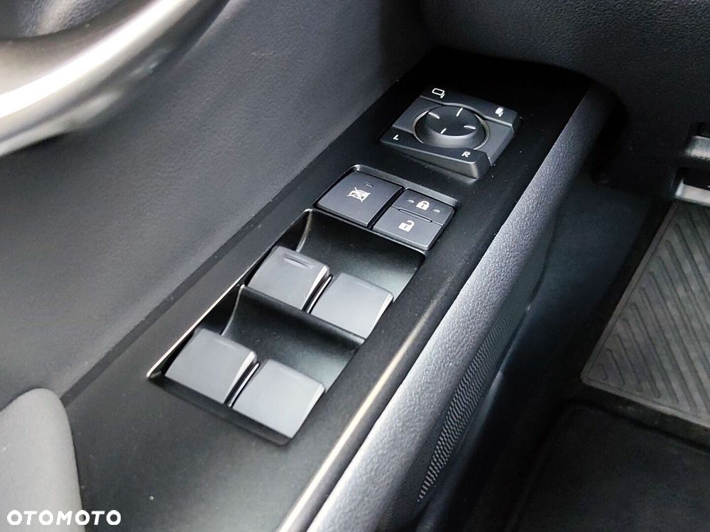 Lexus UX 250h GPF F Impression 2WD - 27