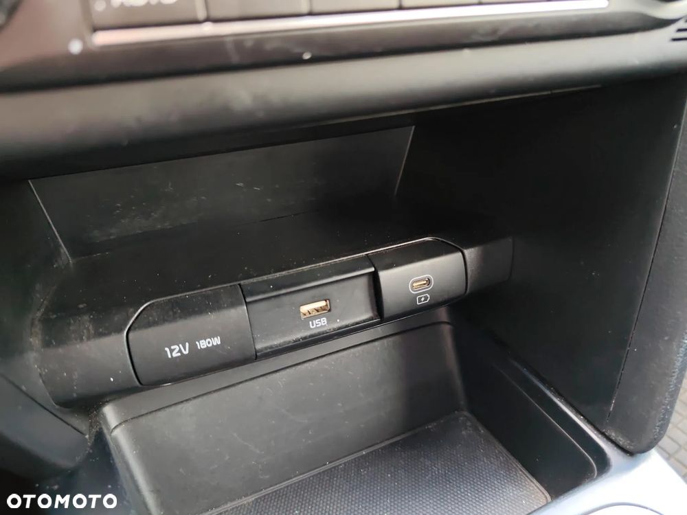 Kia Ceed 1.5 T-GDI M - 26