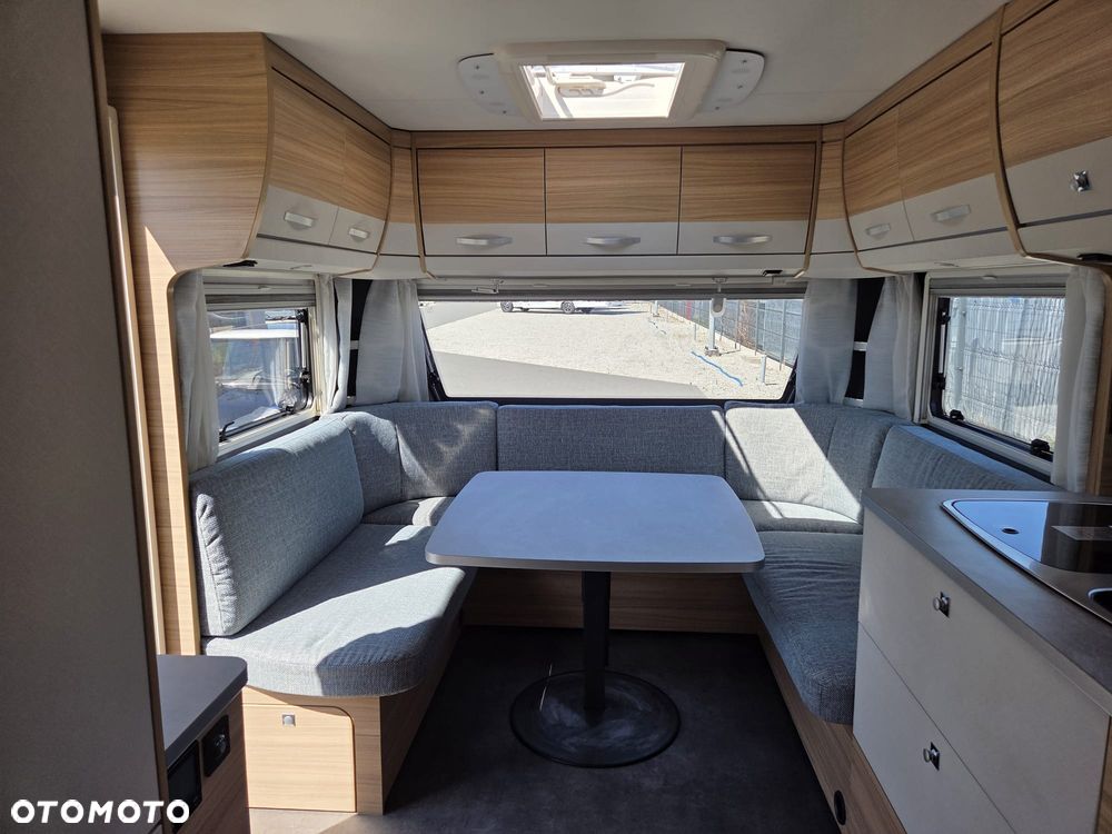 Dethleffs Camper 730FKR - 26