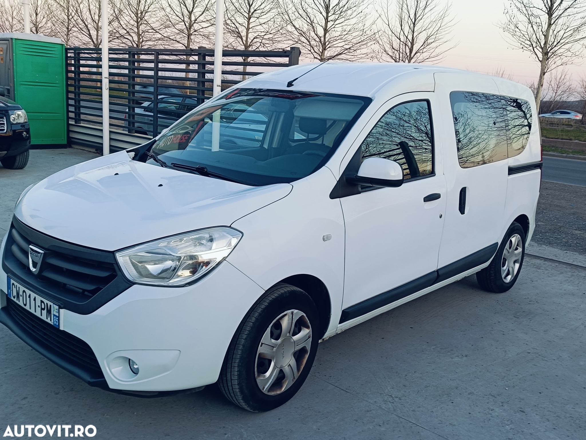 Dacia Dokker 1.5 dCi 90 CP Laureate - 2