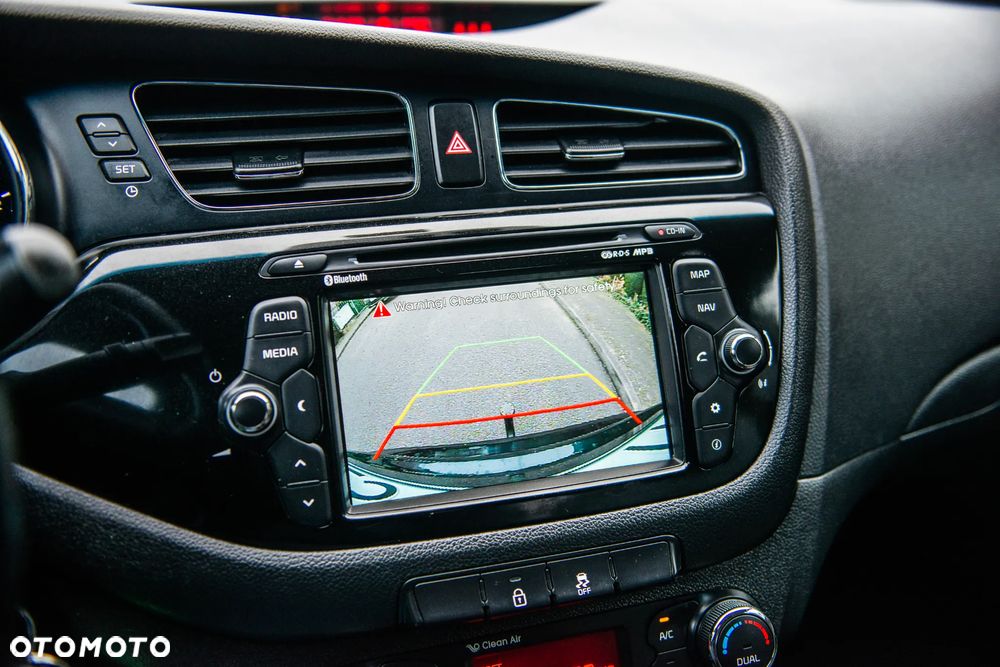 Kia Ceed 1.6 GDI Dream-Team Edition - 35