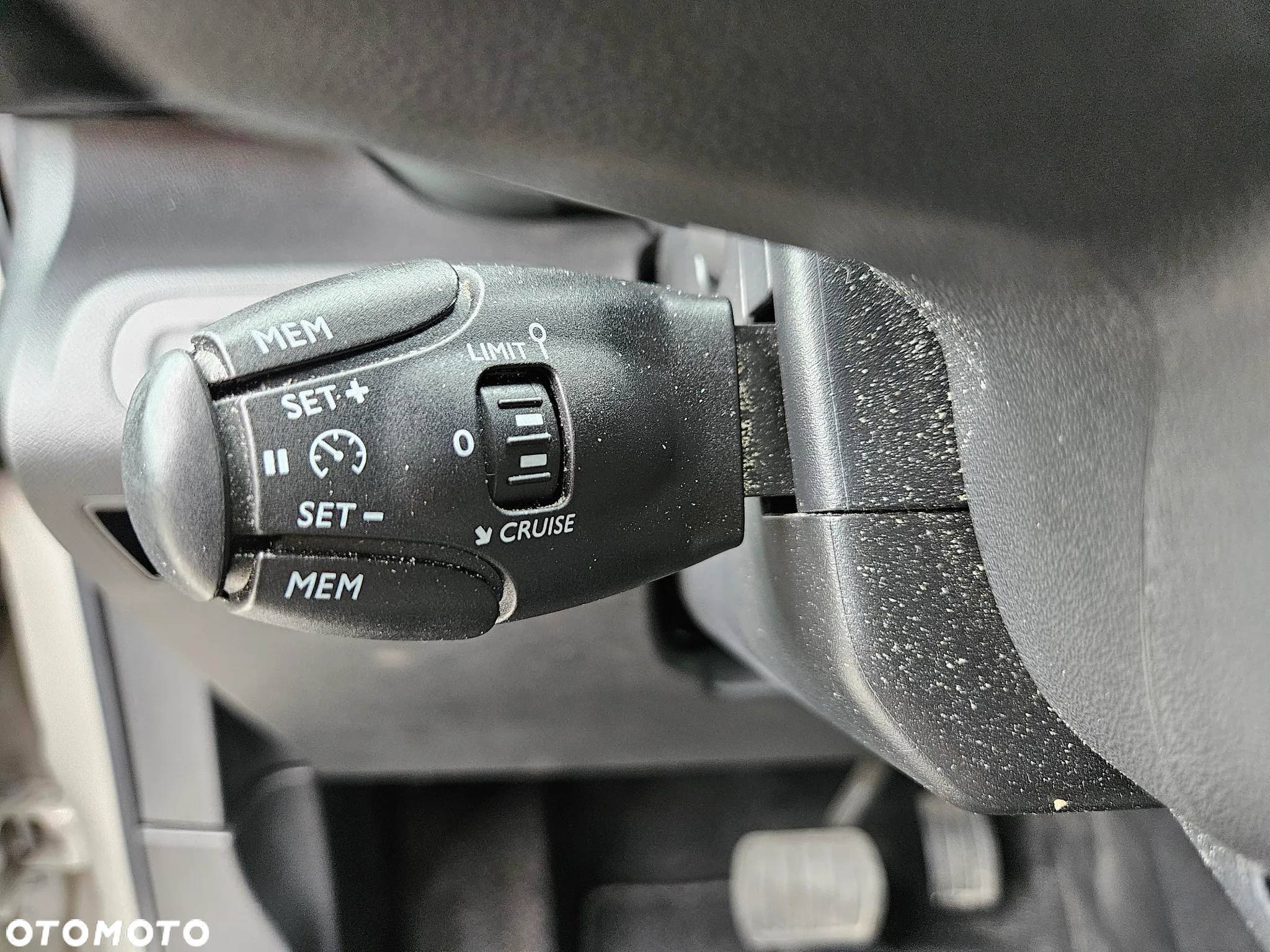 Citroën Berlingo M PureTech 130 EAT8 SHINE - 27