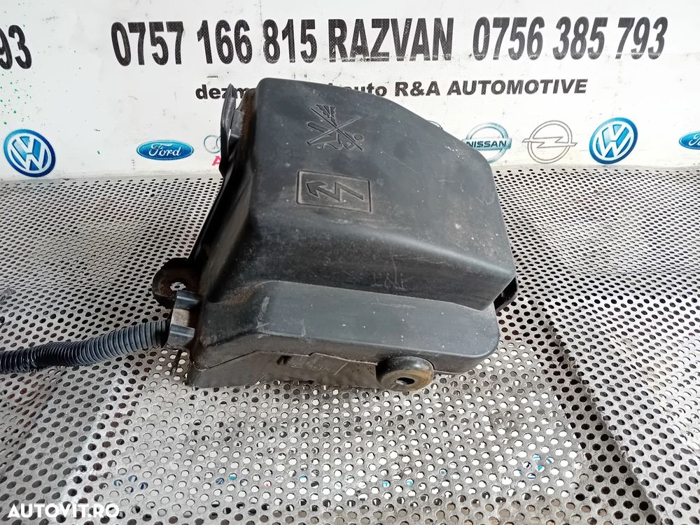 Panou Tablou Sigurante Motor Dacia DUster 1.5 Dci Motor K9KR858 Manual 4X4 An 2010-2017 - 1