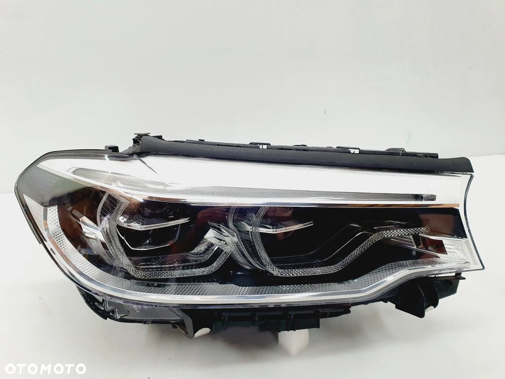 BMW 5 G30 G31 LAMPA PRAWA PRZÓD ADAPTIVE LED ORYGINAŁ EU!!! 8499122 - 2