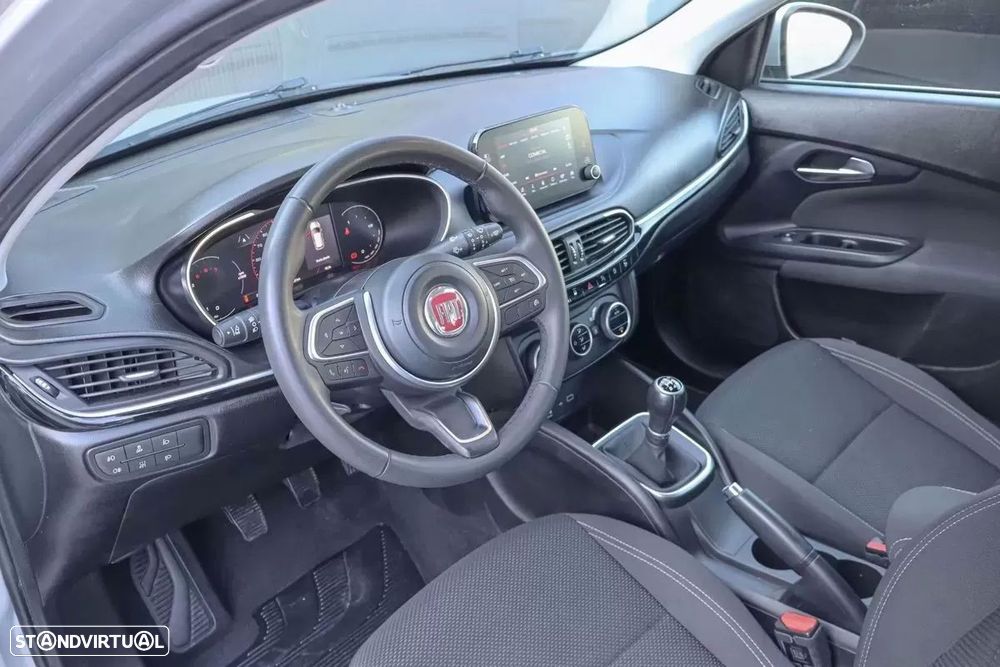 Fiat Tipo 1.3 MultiJet Life — fotografia 25