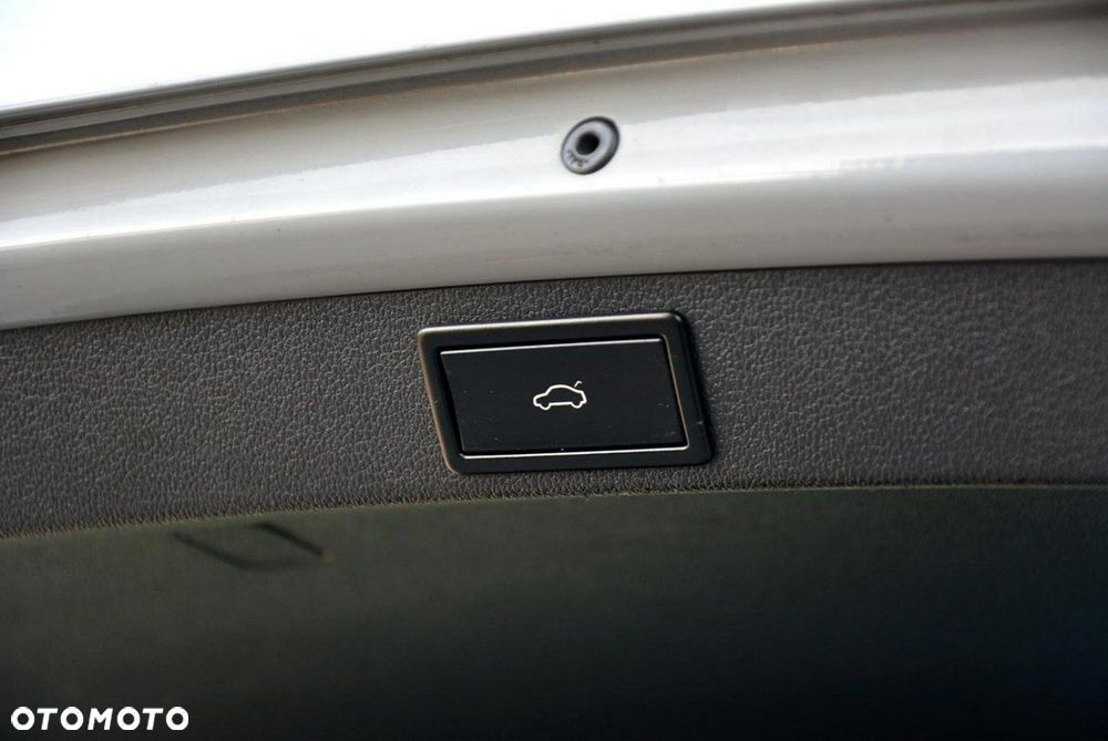 Skoda Octavia 2.0 TSI RS 230 DSG - 36