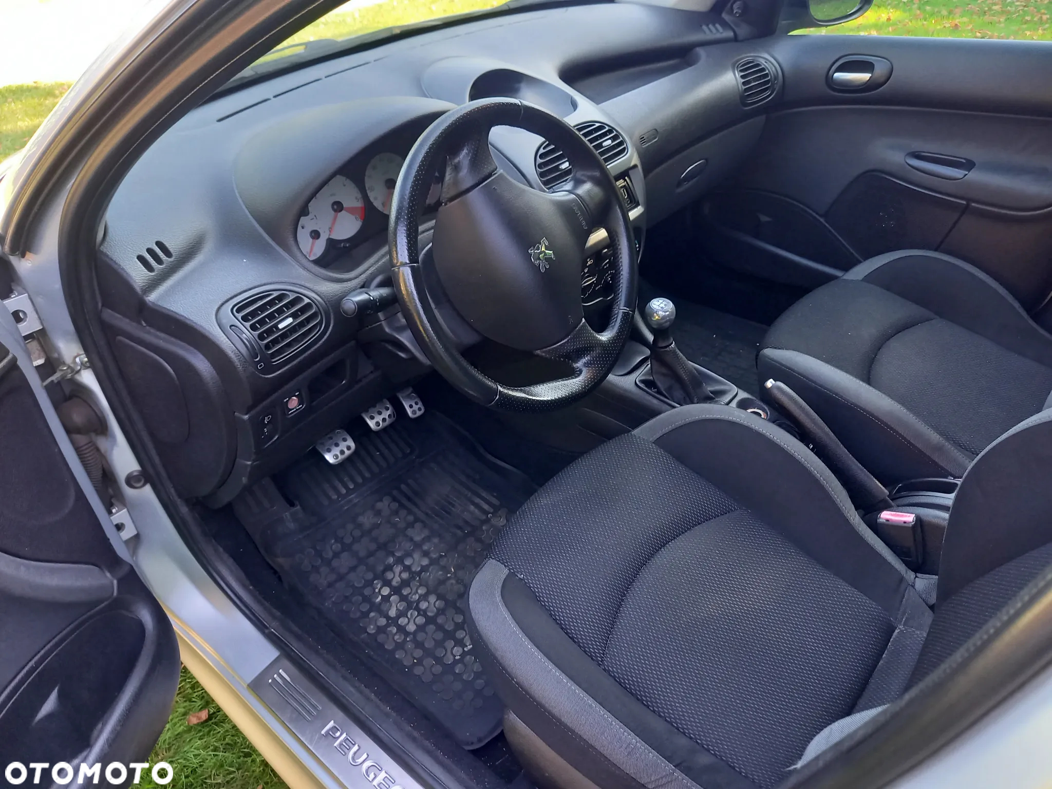 Peugeot 206 - 9