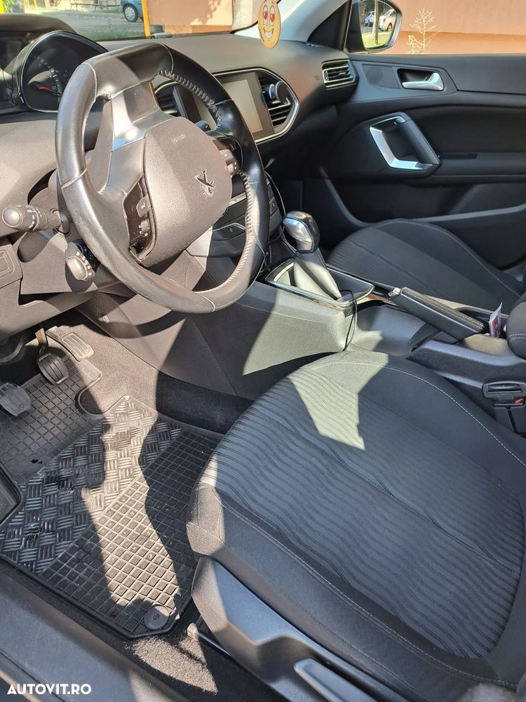 Peugeot 308 - 15