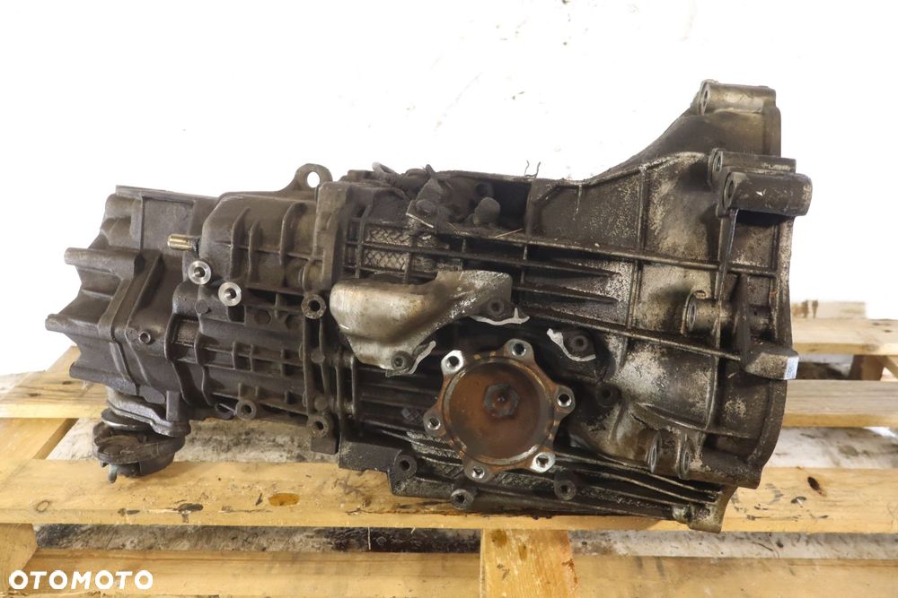 SKRZYNIA BIEGÓW 5 BIEGOWA AUDI A4 B7 1.8T HFD - 3