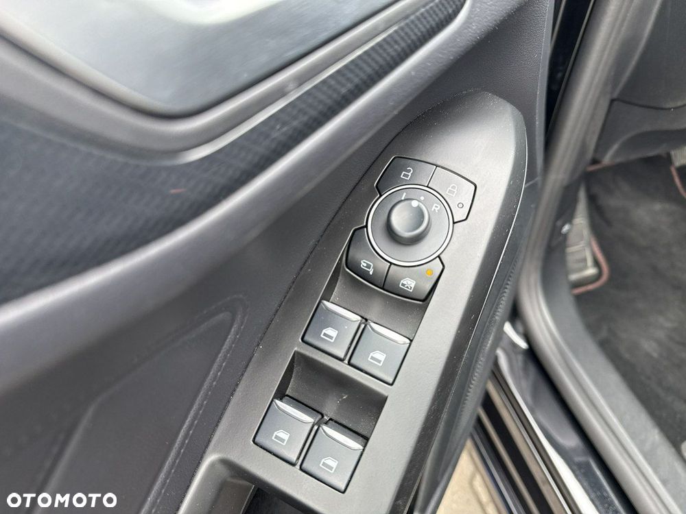 Ford Focus - 24