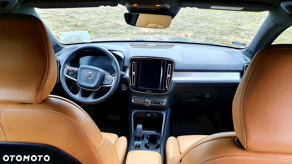 Volvo XC 40 T3 Momentum Pro - 14