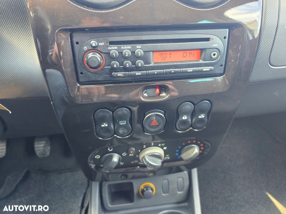 Dacia Duster 1.6 16V 4x2 Essentiel - 7