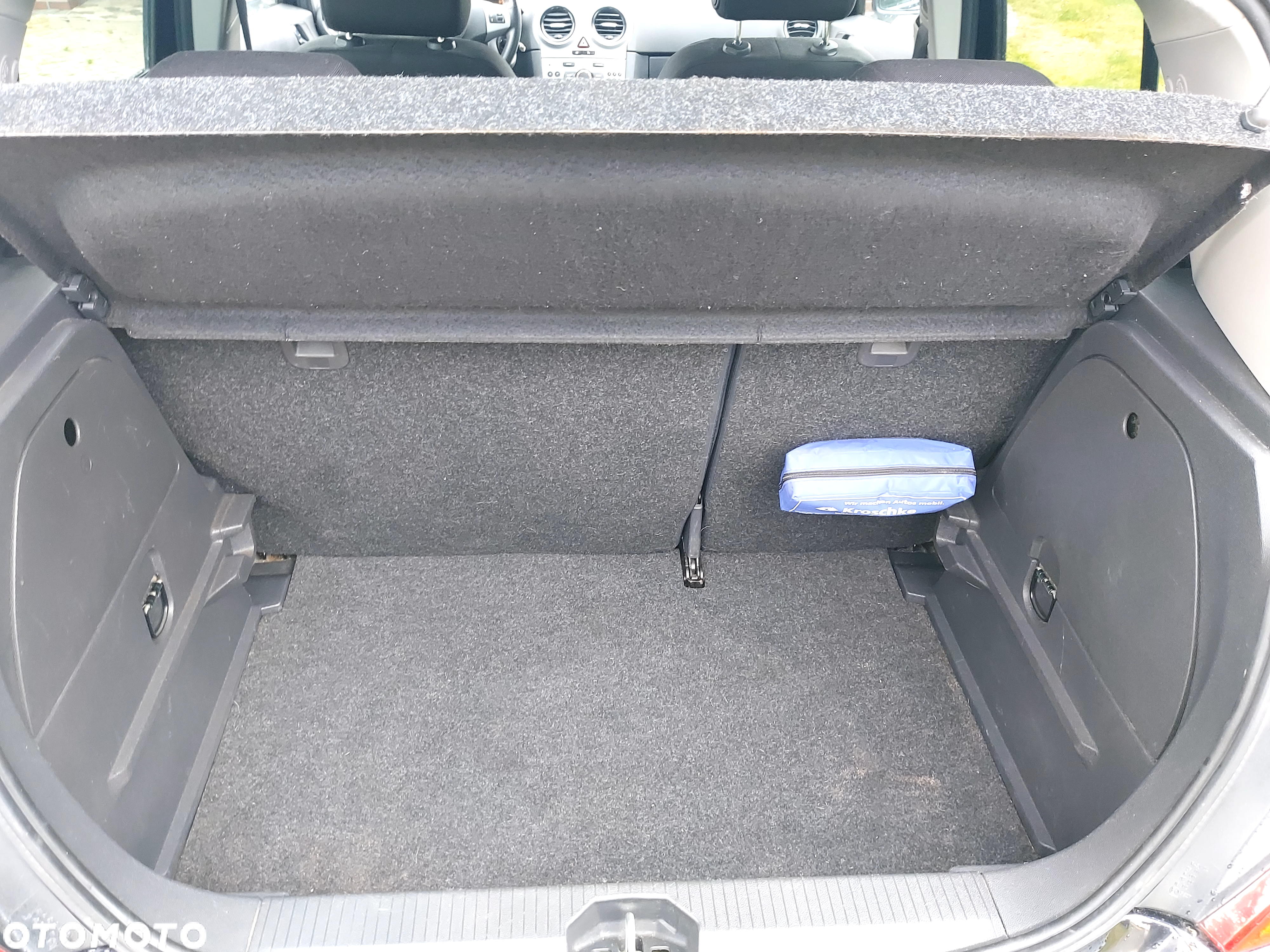 Opel Corsa 1.4 16V Satellite - 14