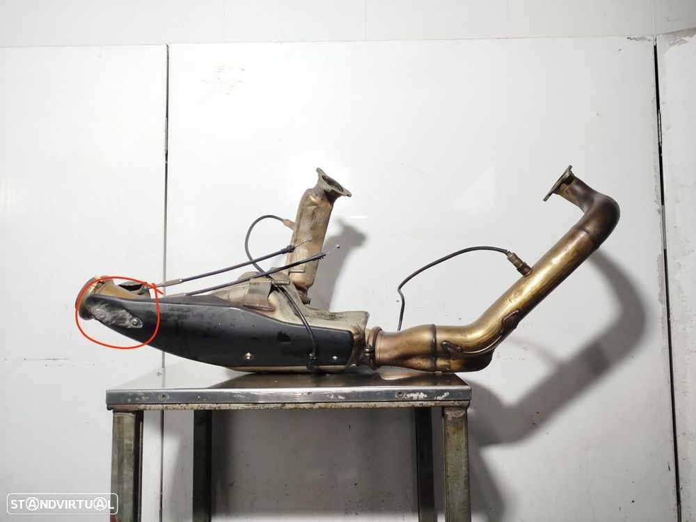 TUBO DE ESCAPE CENTRAL KTM 1290 SUPER DUKE GT - 1