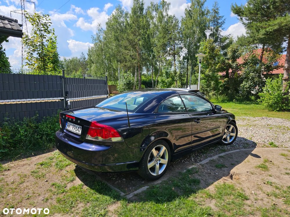 Volvo C70 2.0D Momentum - 16