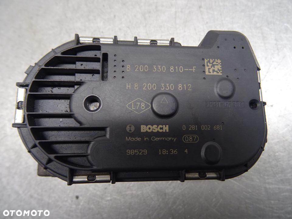 RENAULT ESPACE 4 IV LIFT 06-14 PRZEPUSTNICA 8200330810F - 2