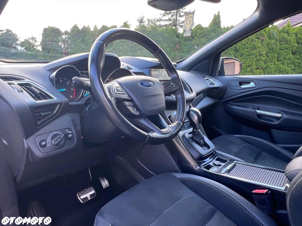 Ford Kuga 2.0 TDCi AWD ST-Line - 24