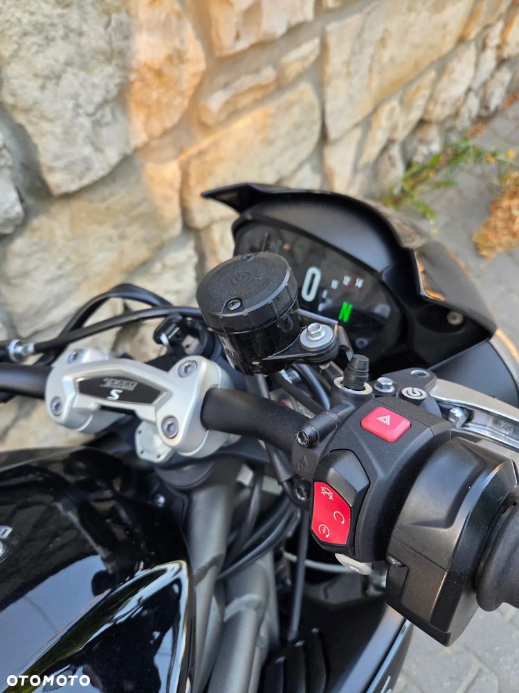 Triumph Speed Triple - 8
