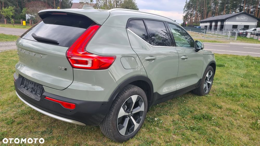 Volvo XC 40 B5 AWD Ultimate Dark - 7