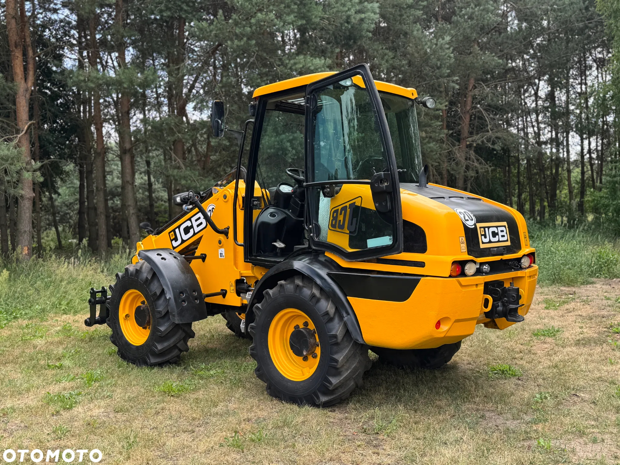 JCB TM 220 ładowarka przegubowo teleskopowa 180 TM 320 - 18