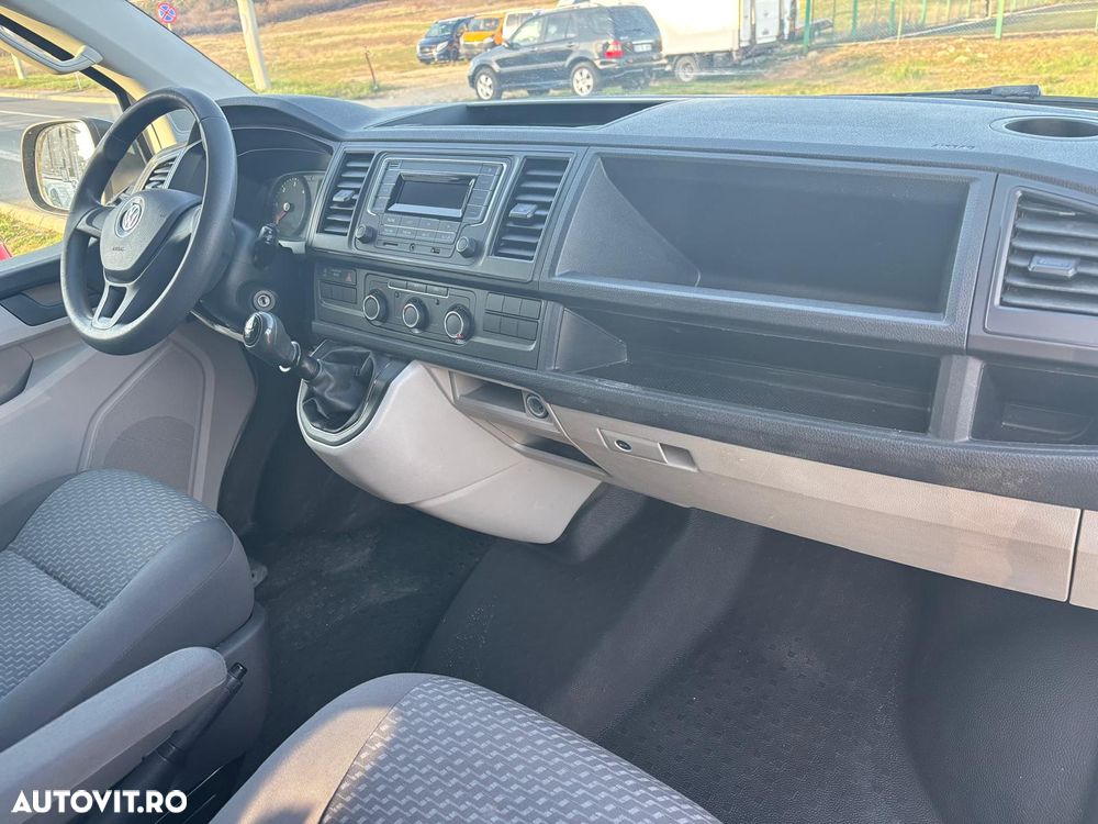 Volkswagen Transporter - 2