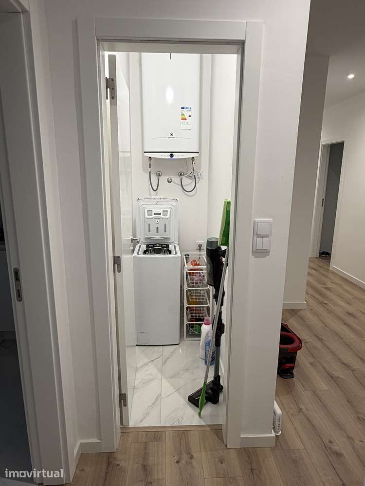 Apartamento T3 Renovado - Grande imagem: 4/18