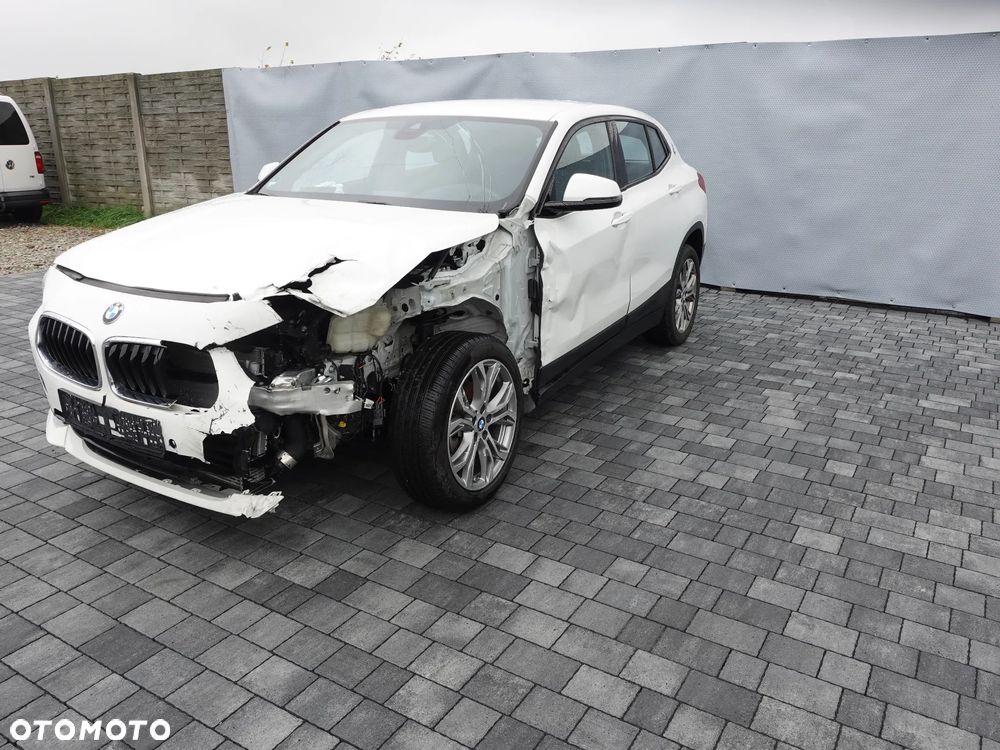 BMW X2 sDrive18i Edition M Mesh - 11