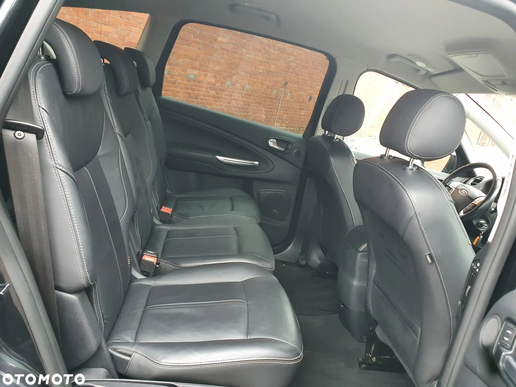 Ford S-Max 2.0 TDCi DPF Titanium - 12